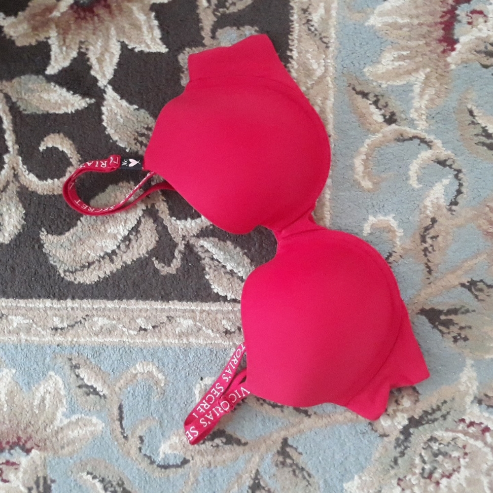 *Host Pick*VS T shirt lightly lined demi bra